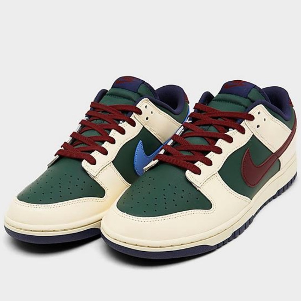NIKE DUNK LOW RETRO SE CASUAL SHOES